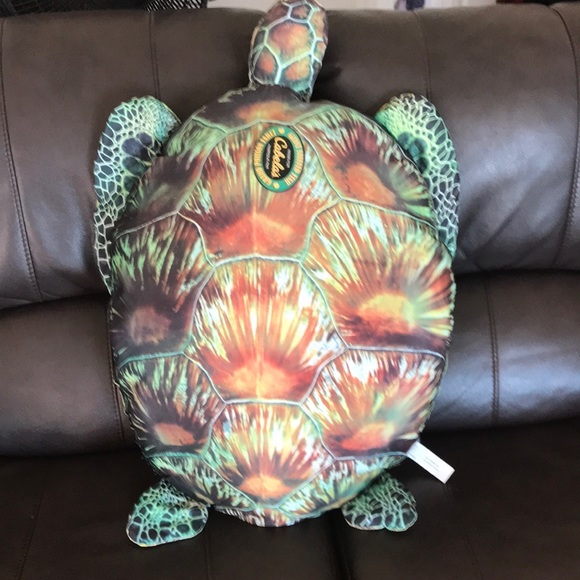 Cabela’s stuffed turtle